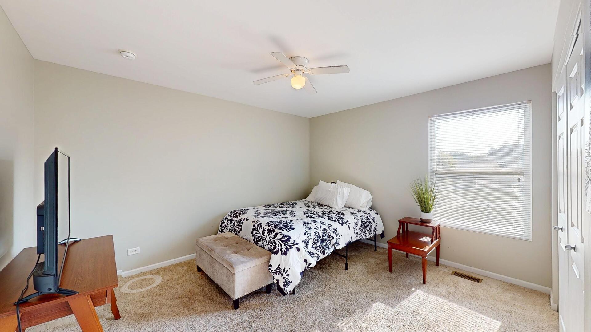 2288 Grande Trail Court, Yorkville, IL 60560