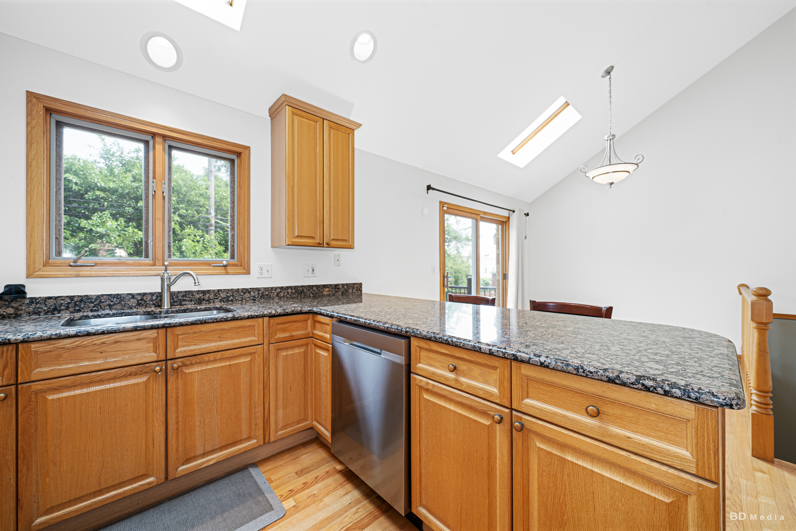 4925 Forster Avenue, Schiller Park, IL 60176