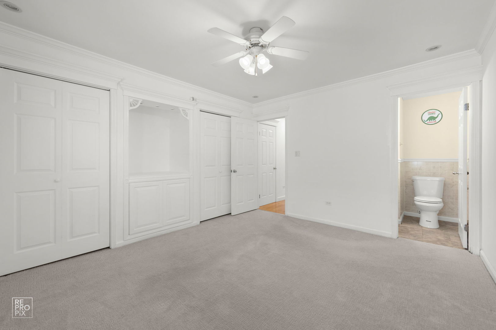 5151 N East River Road #331D, Chicago, IL 60656