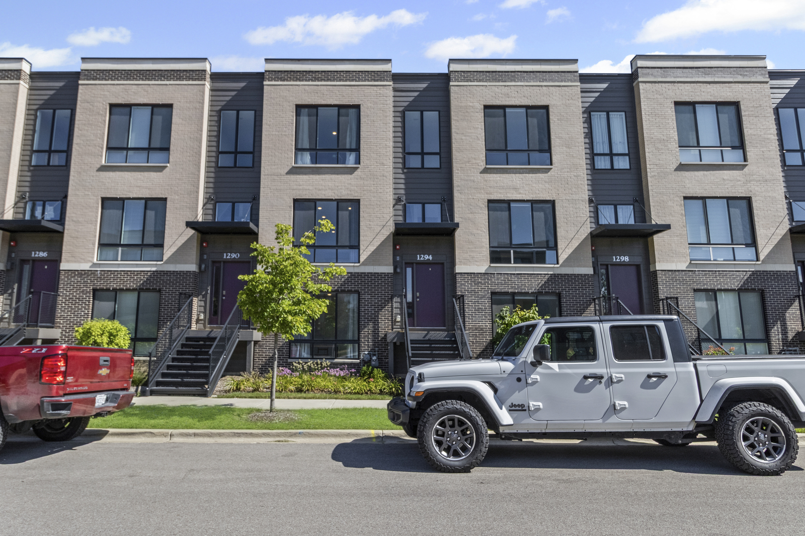 1294 Catalina Court, Schaumburg, IL 60173