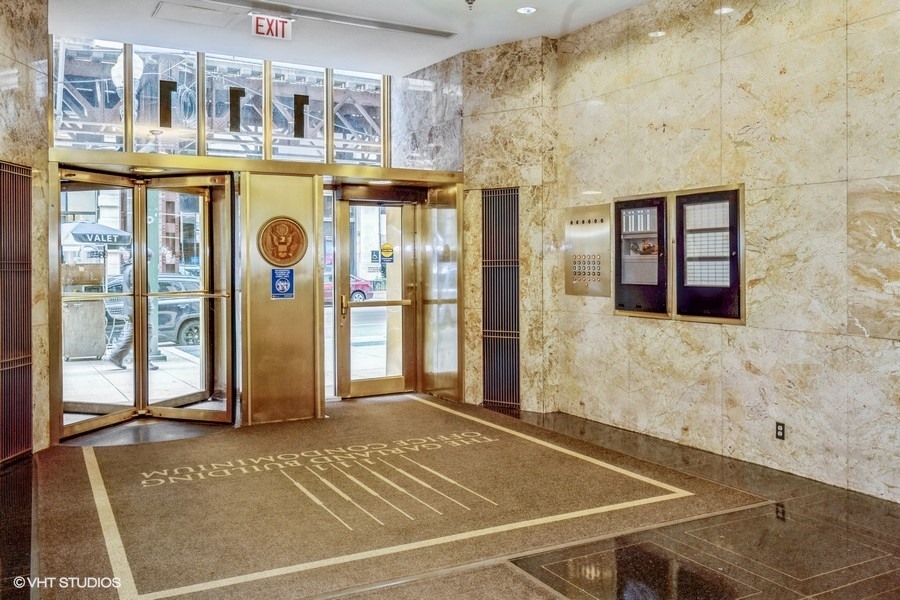 111 N Wabash Avenue #1220, Chicago, IL 60602