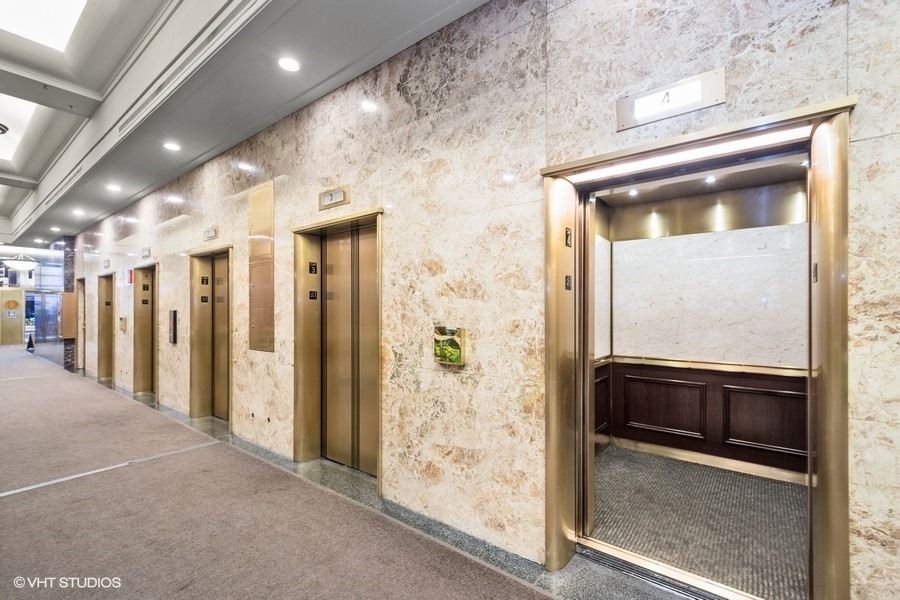 111 N Wabash Avenue #1220, Chicago, IL 60602