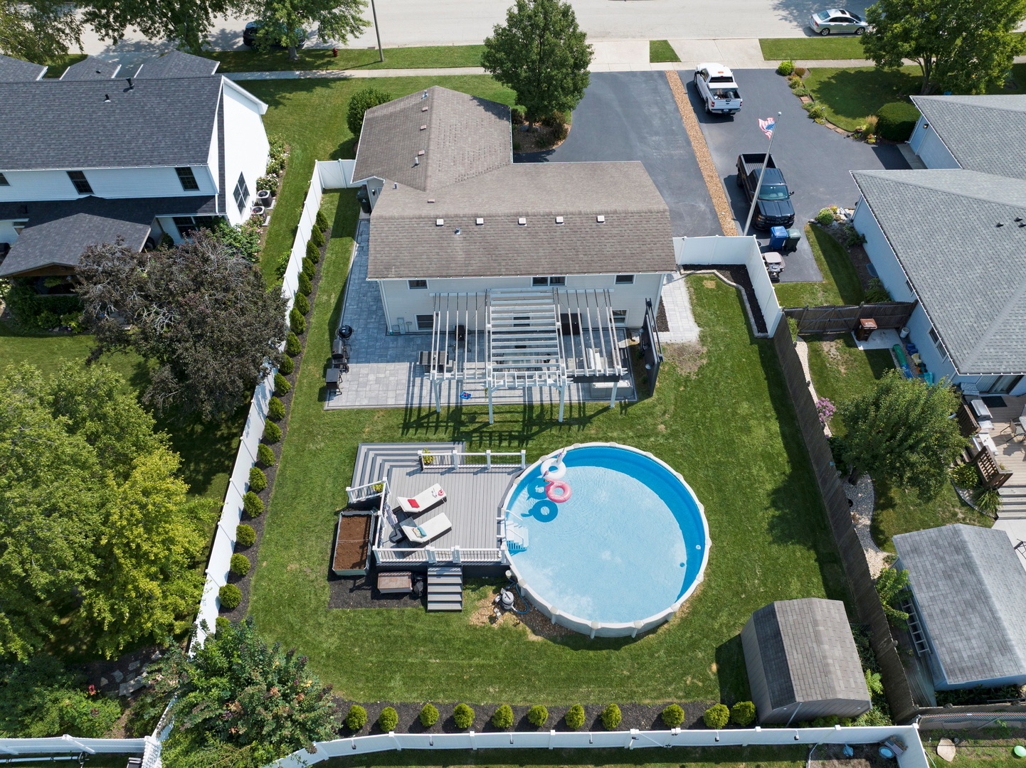 805 Stonegate Road, New Lenox, IL 60451