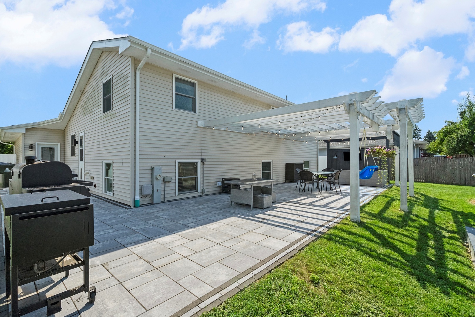 805 Stonegate Road, New Lenox, IL 60451