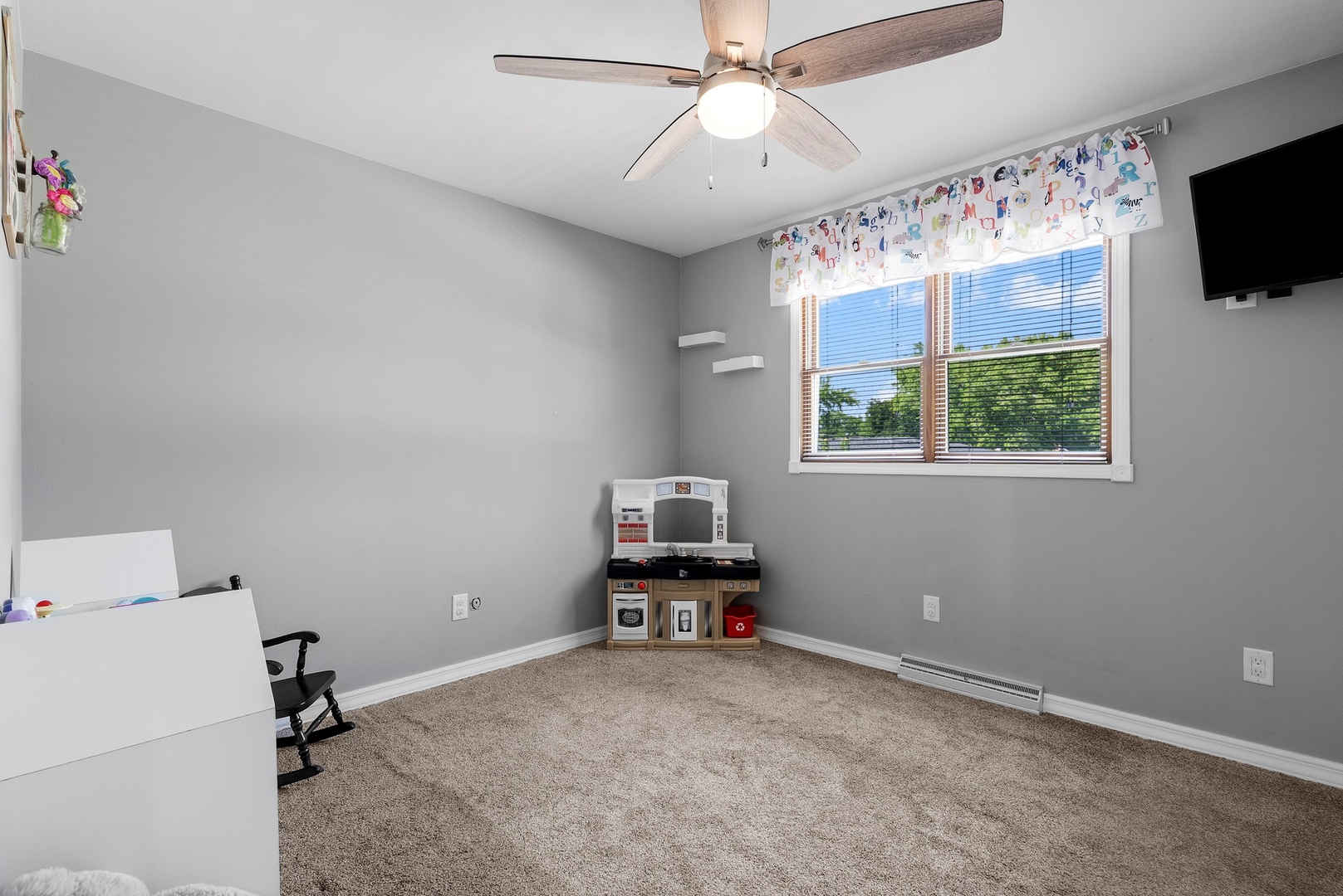 805 Stonegate Road, New Lenox, IL 60451