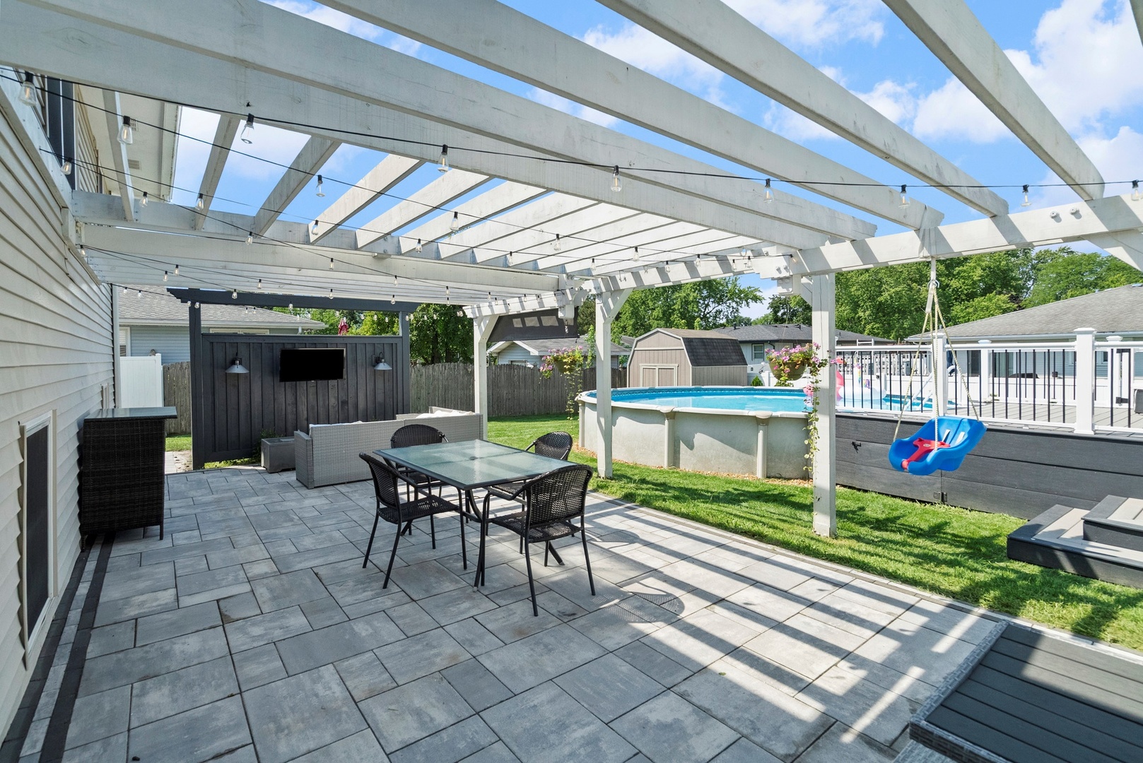 805 Stonegate Road, New Lenox, IL 60451