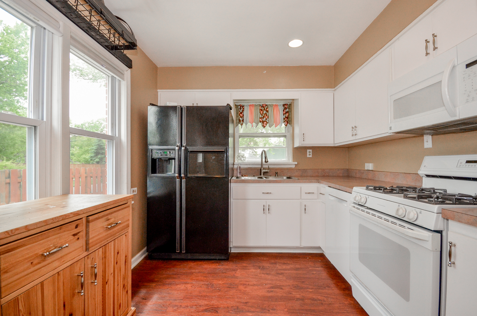 812 Highland Avenue, Glen Ellyn, IL 60137