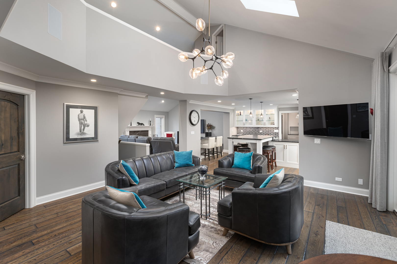 1030 Colonial Court, Naperville, IL 60540