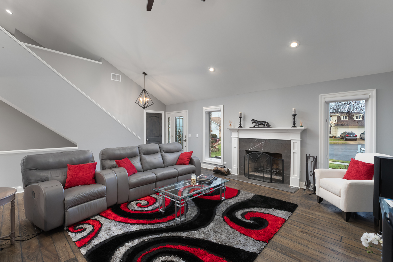 1030 Colonial Court, Naperville, IL 60540
