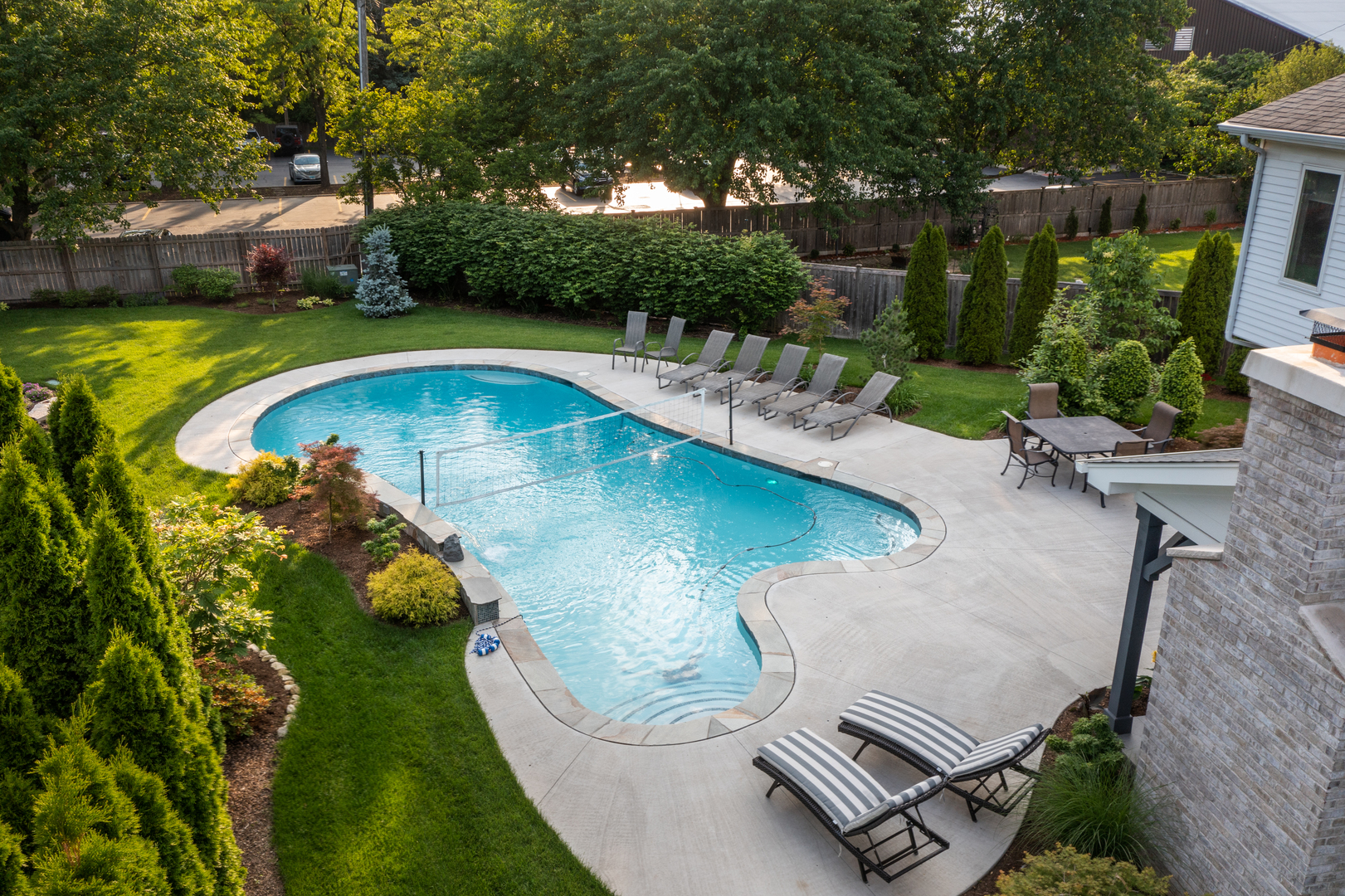 1030 Colonial Court, Naperville, IL 60540