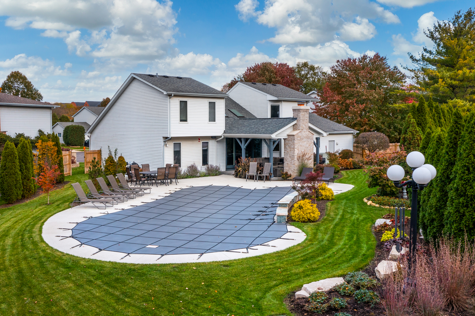 1030 Colonial Court, Naperville, IL 60540