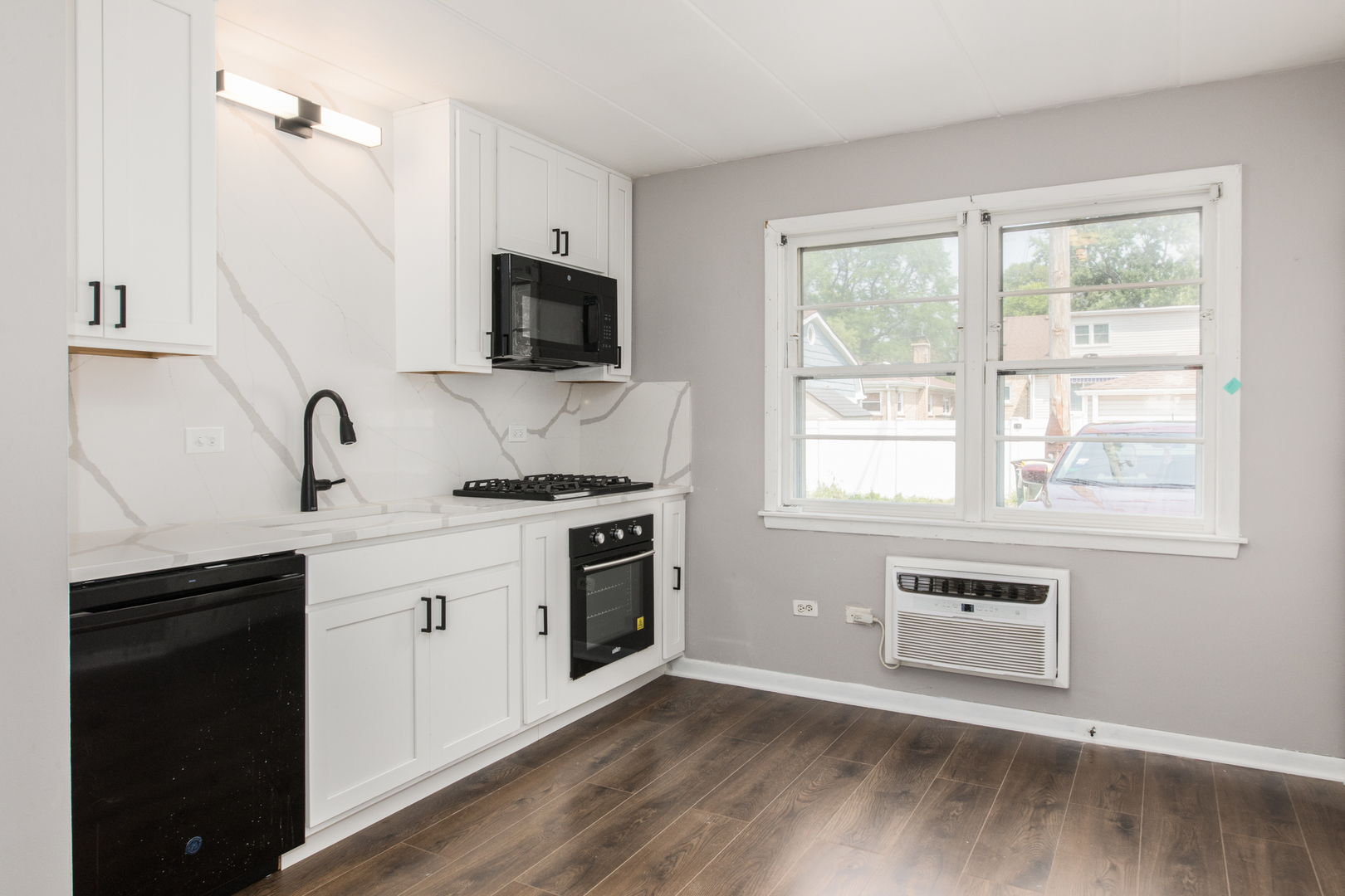 6853 N Northwest Highway #1D, Chicago, IL 60631