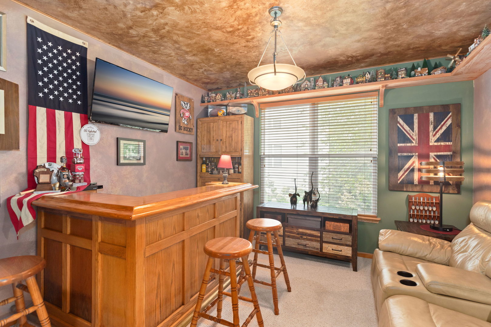 1476 S WILD MEADOW Road, Round Lake, IL 60073