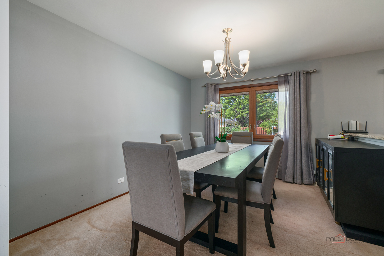 1806 N Laurel Drive, Mount Prospect, IL 60056