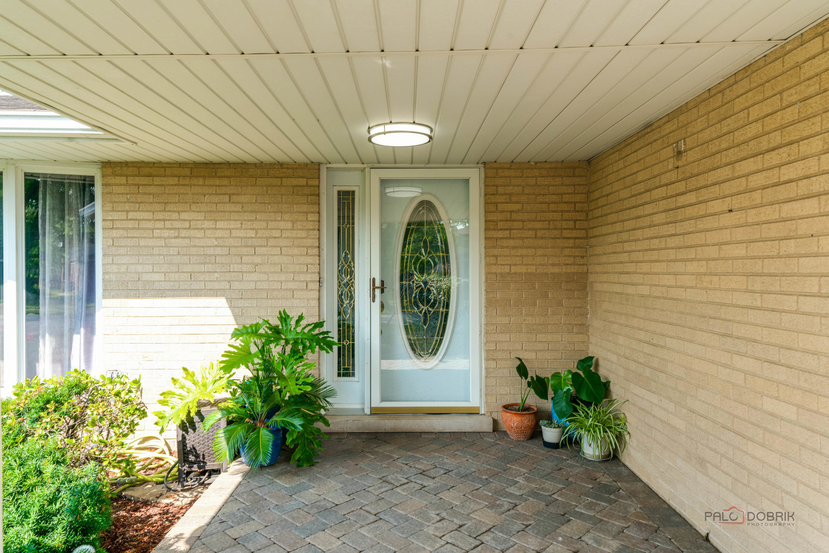 1806 N Laurel Drive, Mount Prospect, IL 60056