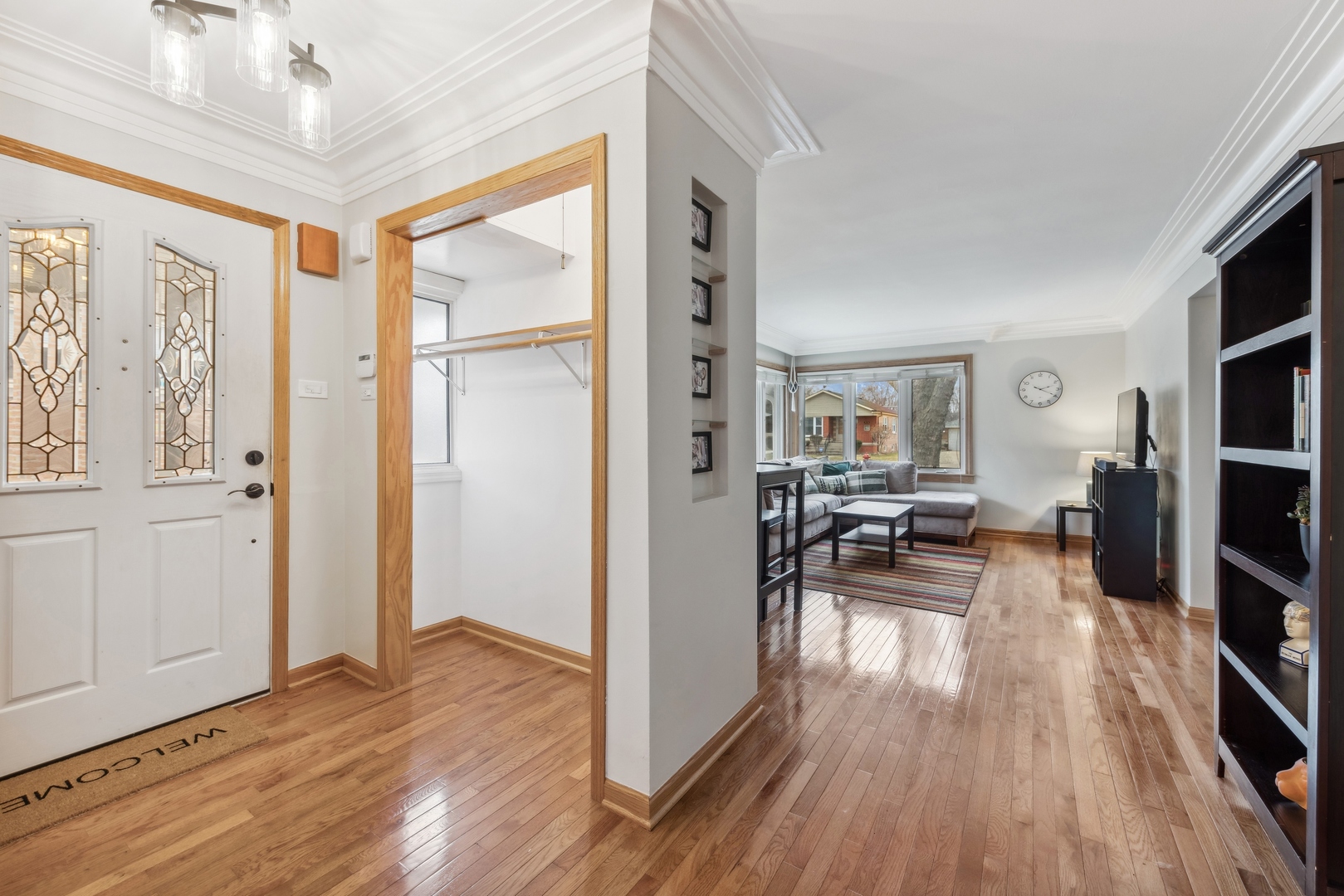 9121 Massasoit Avenue, Oak Lawn, IL 60453