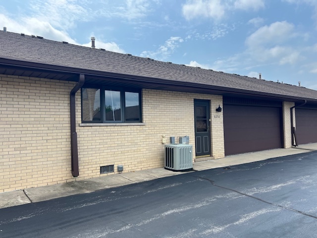 8252 Aspen Lane #35-71, Tinley Park, IL 60477
