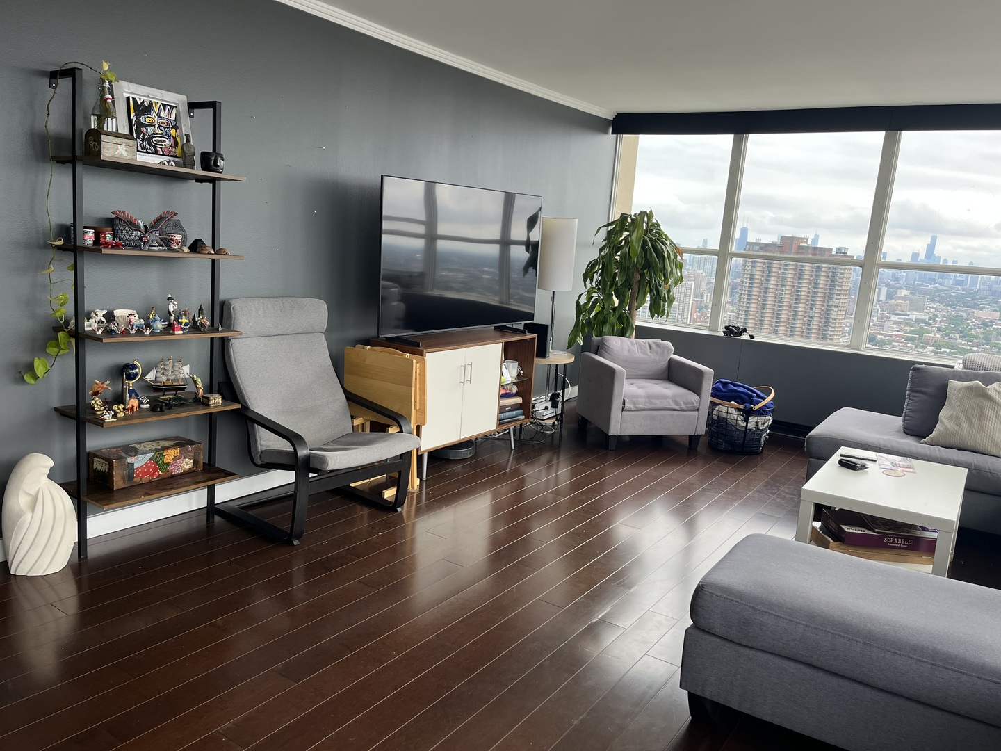 655 W Irving Park Road #4717, Chicago, IL 60613