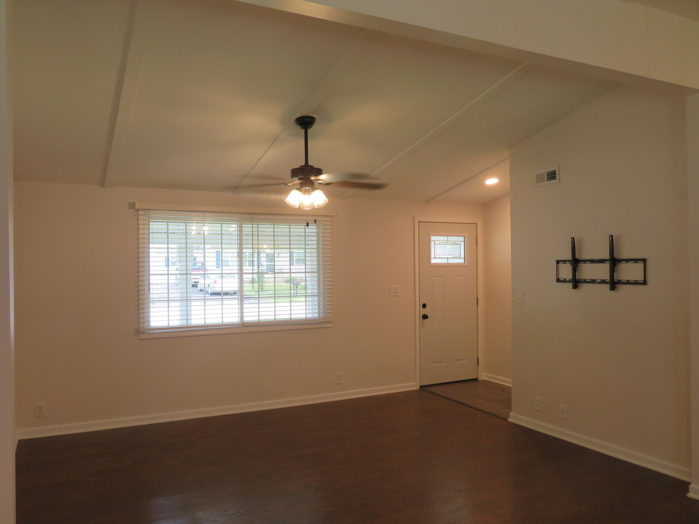 1310 Mabel Court, Morris, IL 60450