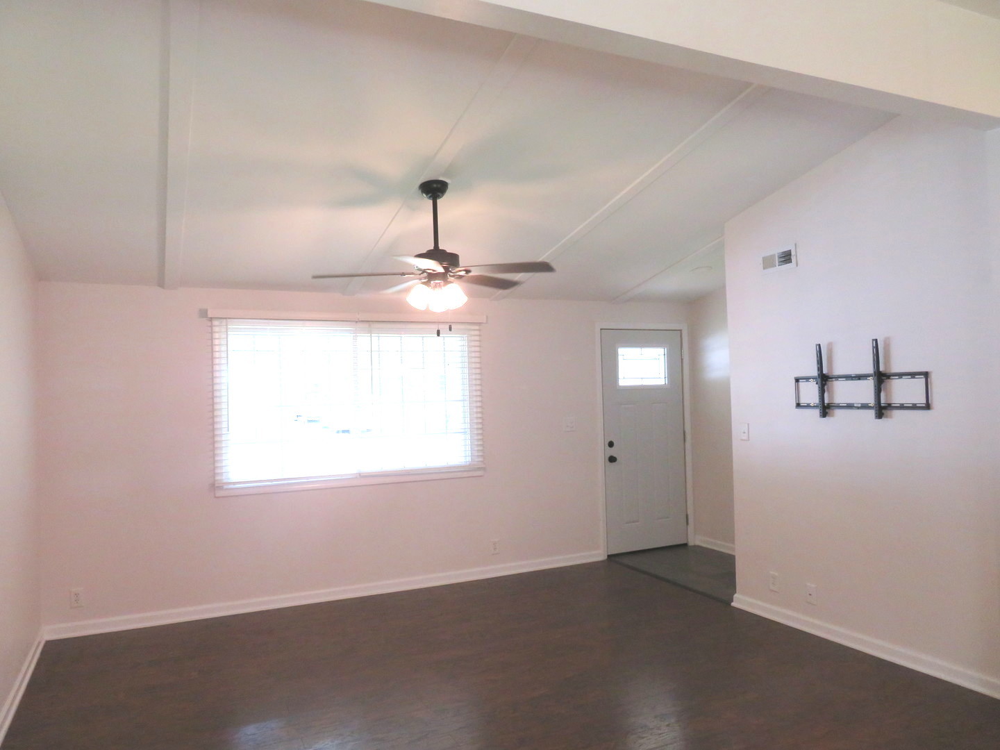 1310 Mabel Court, Morris, IL 60450