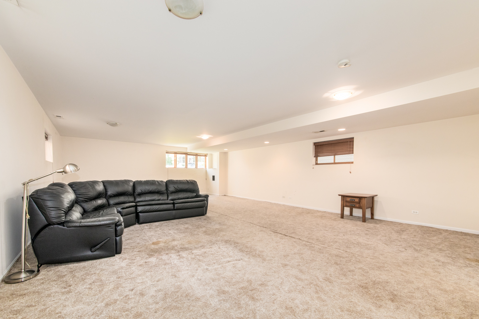 4042 N Overhill Avenue, Norridge, IL 60706