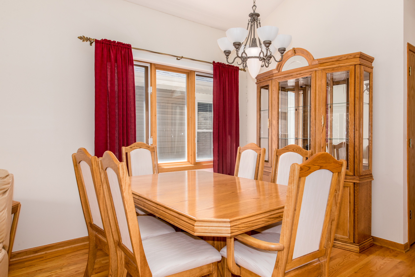 4042 N Overhill Avenue, Norridge, IL 60706