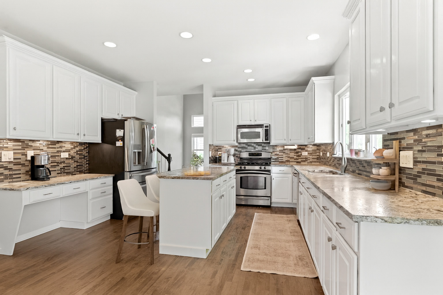 1188 Ridgewood Circle, Lake In The Hills, IL 60156