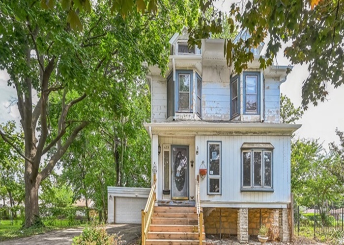 419 S 18th Avenue, Maywood, IL 60153