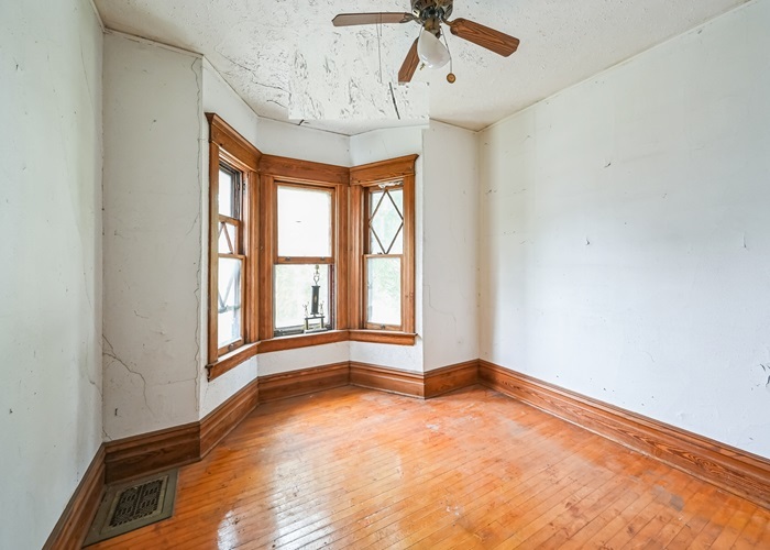 419 S 18th Avenue, Maywood, IL 60153