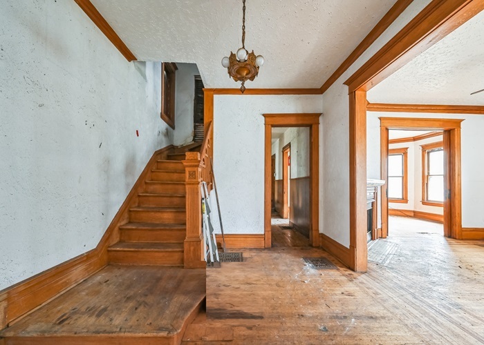 419 S 18th Avenue, Maywood, IL 60153