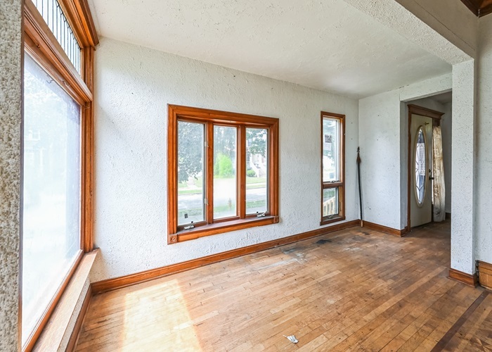 419 S 18th Avenue, Maywood, IL 60153