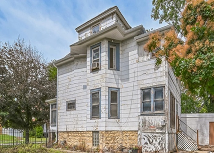 419 S 18th Avenue, Maywood, IL 60153