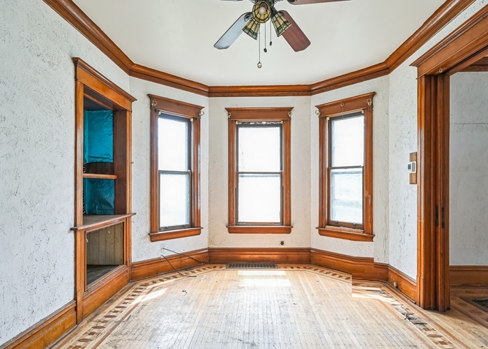 419 S 18th Avenue, Maywood, IL 60153
