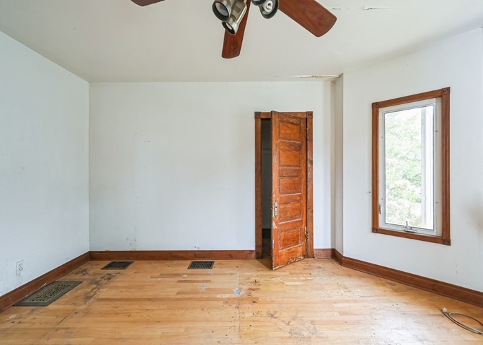 419 S 18th Avenue, Maywood, IL 60153