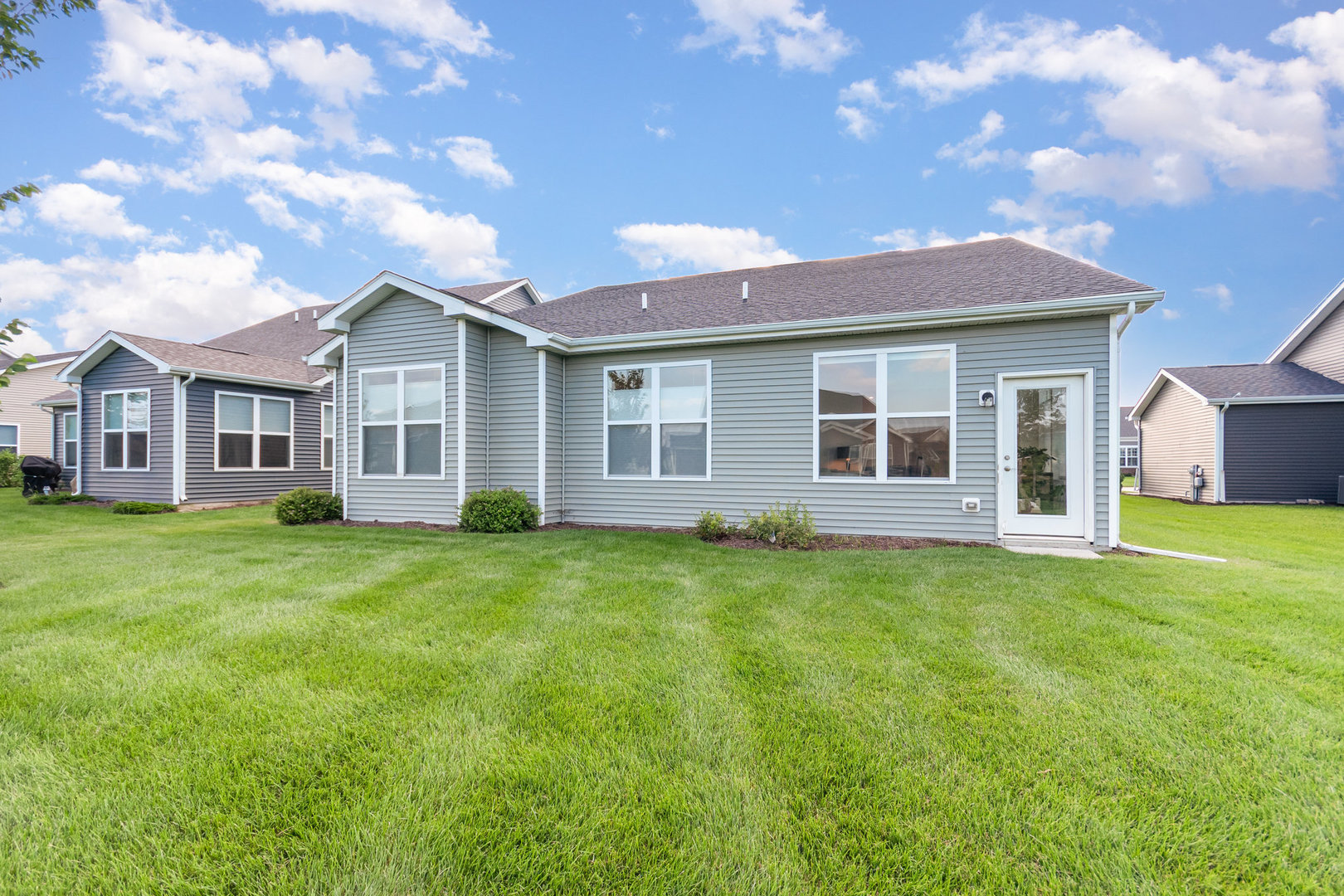 1086 Patricia Drive, Bolingbrook, IL 60490