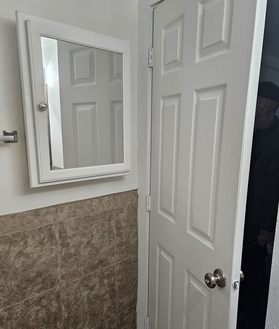 48 Oak Hill Colony #2, Fox Lake, IL 60020