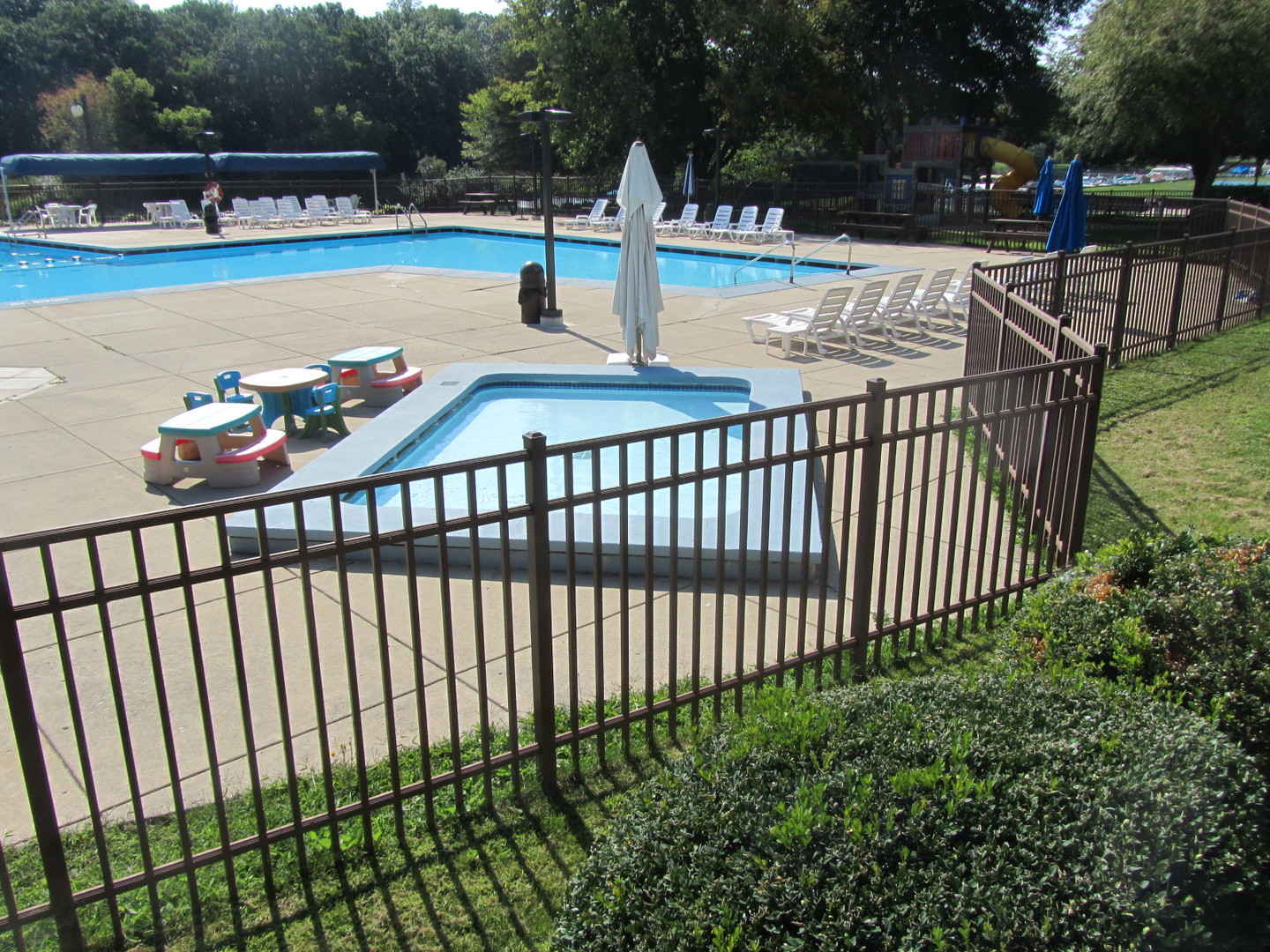 48 Oak Hill Colony #2, Fox Lake, IL 60020