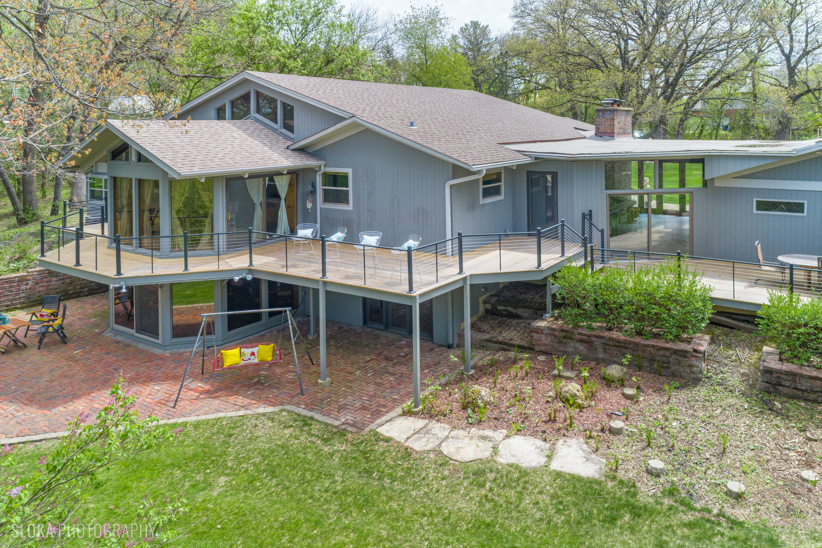 184 A River Road, Lake Barrington, IL 60010