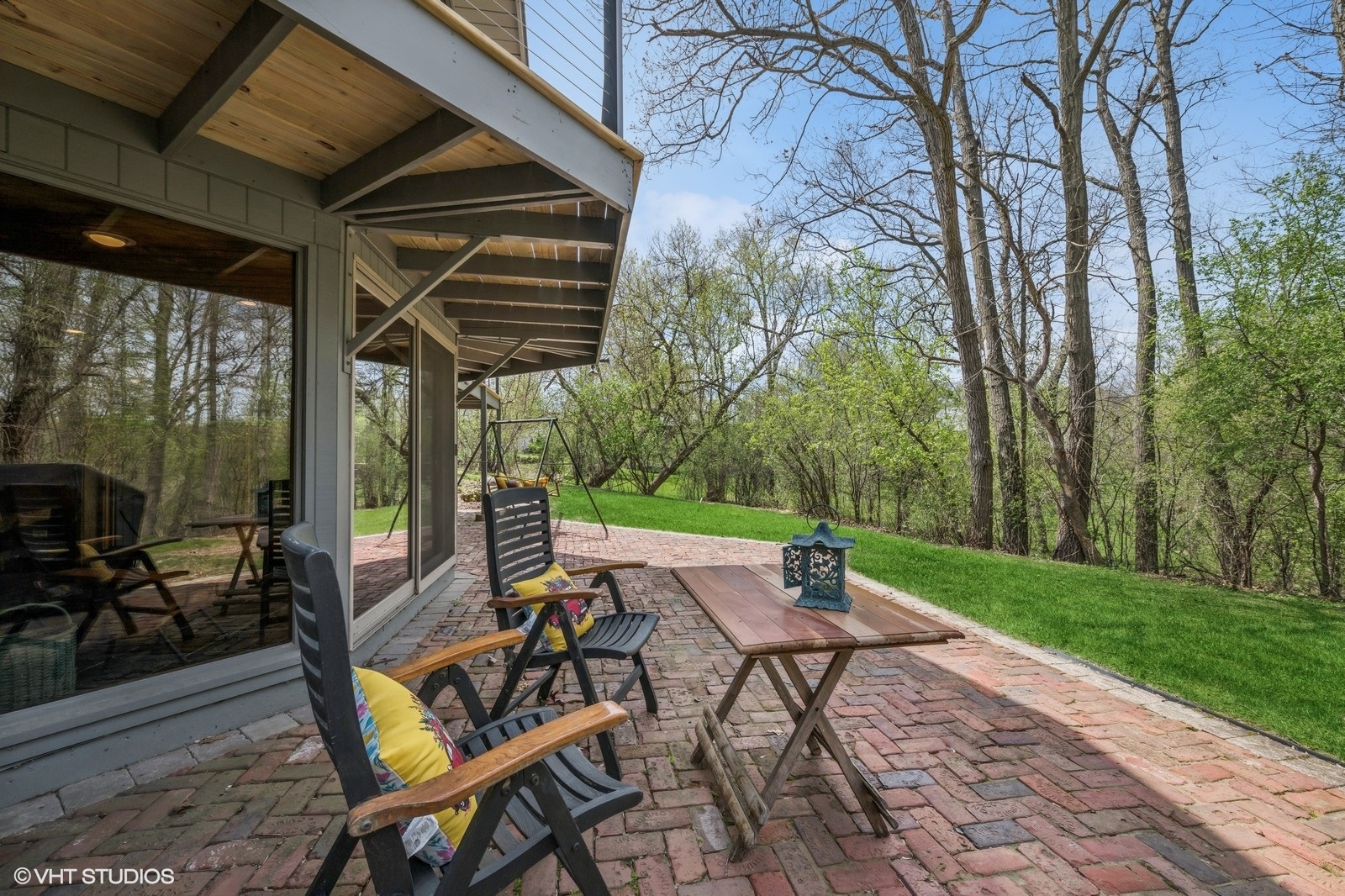 184 A River Road, Lake Barrington, IL 60010