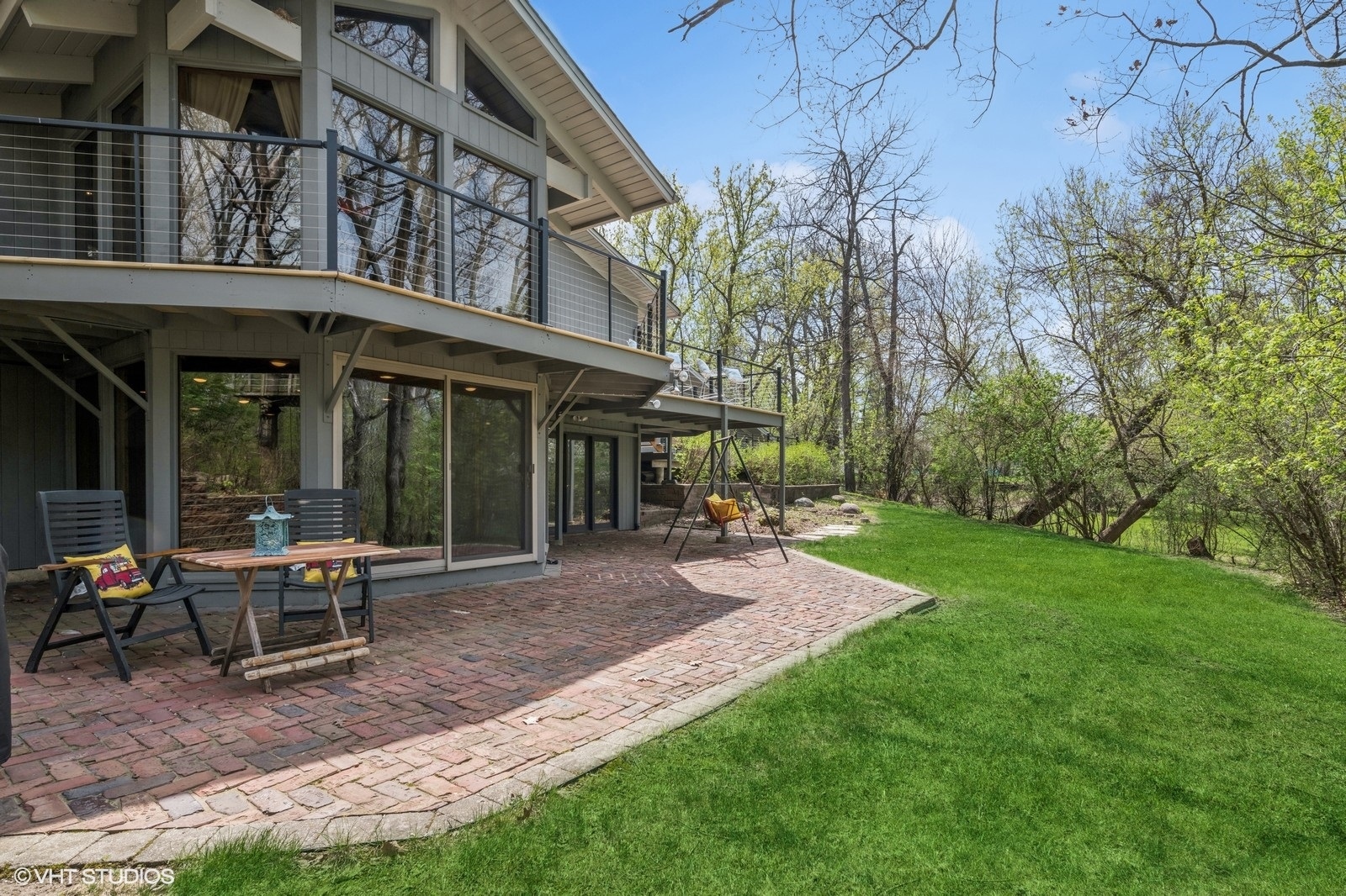 184 A River Road, Lake Barrington, IL 60010