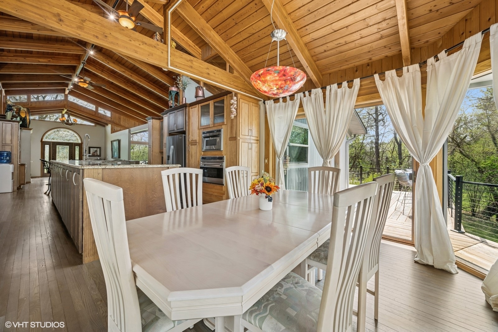 184 A River Road, Lake Barrington, IL 60010