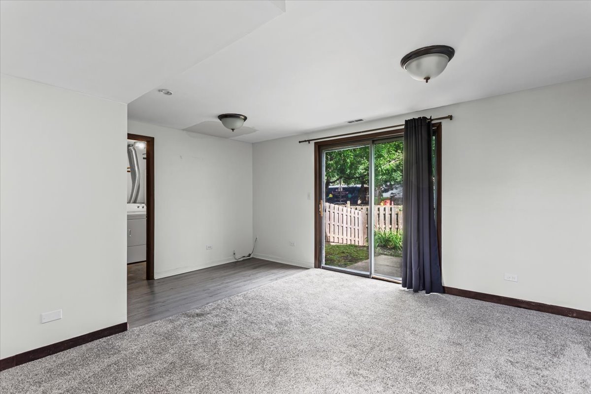 1974 Loomes Avenue, Downers Grove, IL 60516
