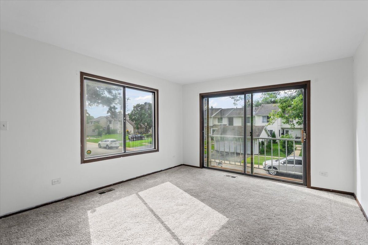 1974 Loomes Avenue, Downers Grove, IL 60516