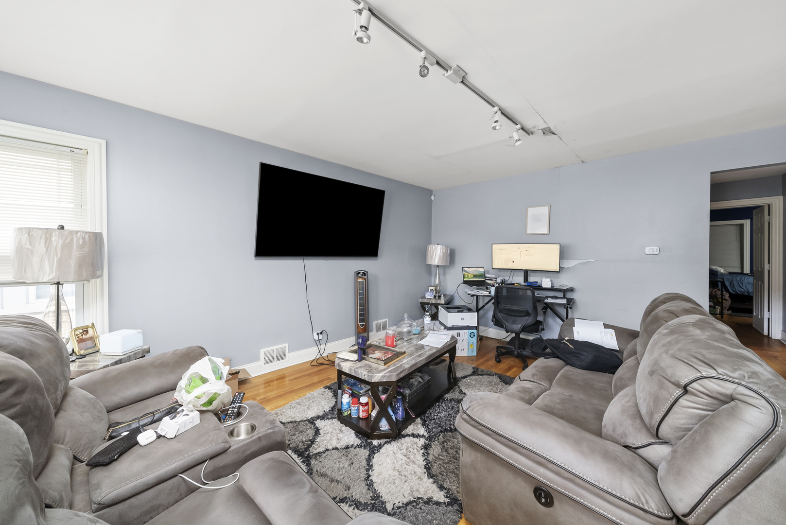 900 Dunlop Avenue, Forest Park, IL 60130