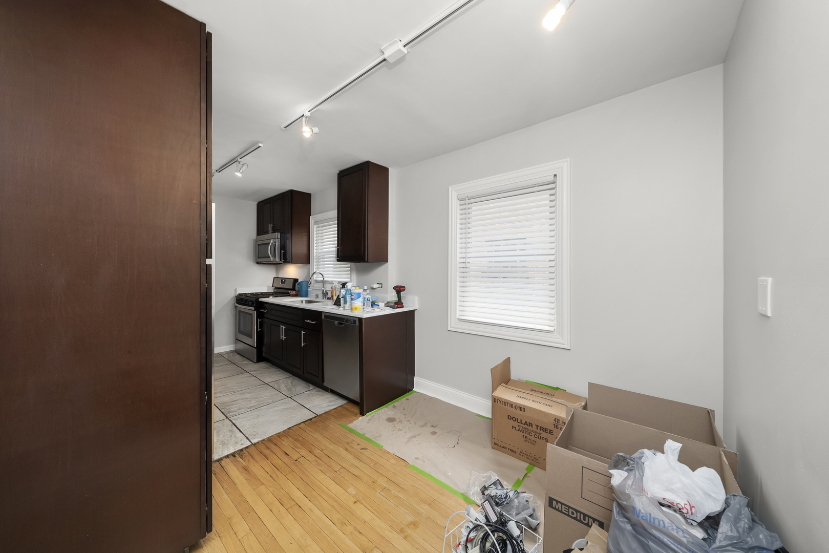 900 Dunlop Avenue, Forest Park, IL 60130