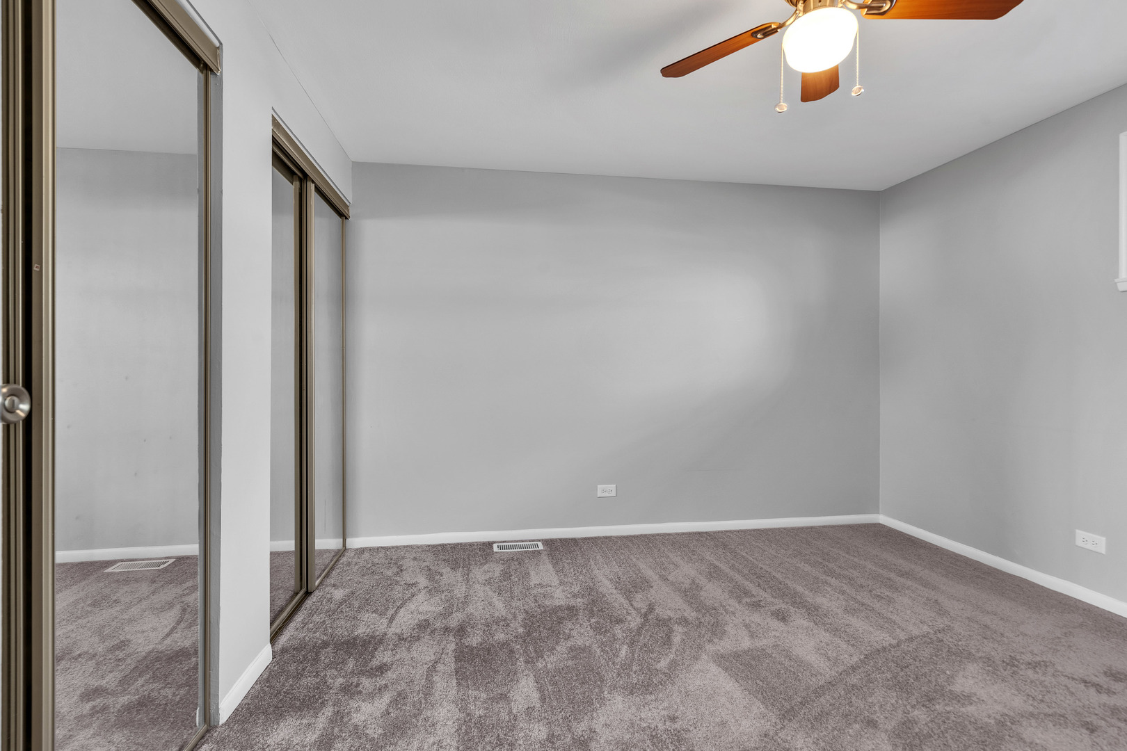207 KENDRICK Court #207, Schaumburg, IL 60194