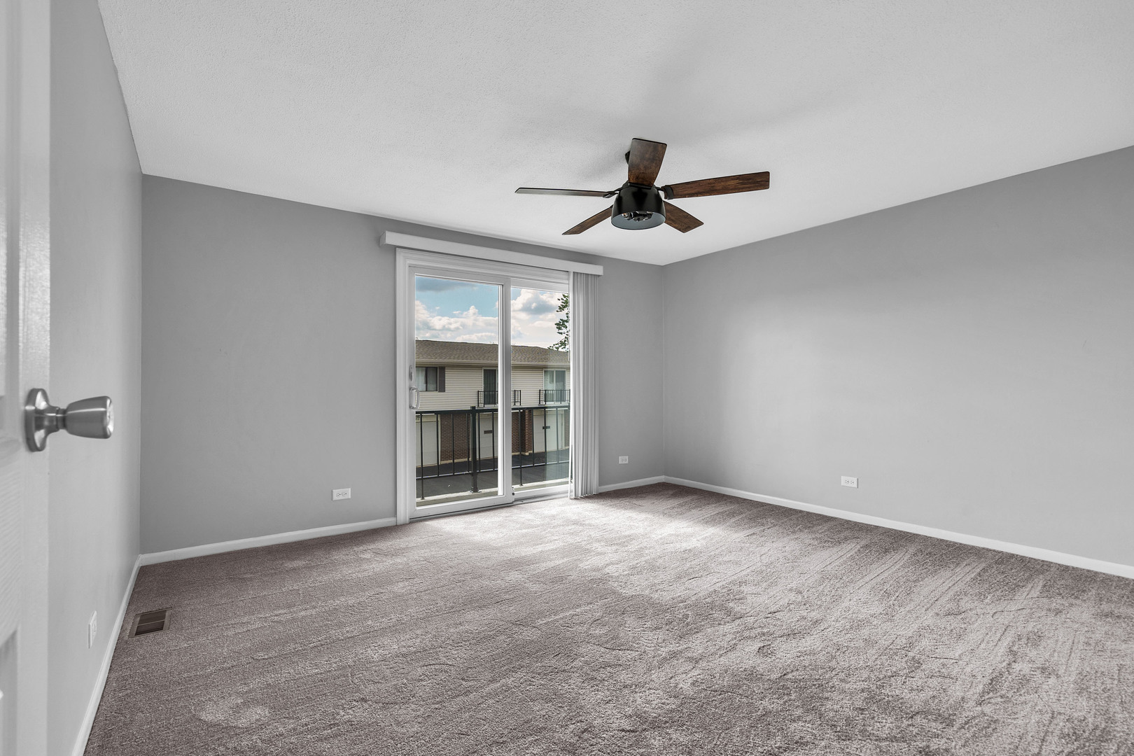 207 KENDRICK Court #207, Schaumburg, IL 60194