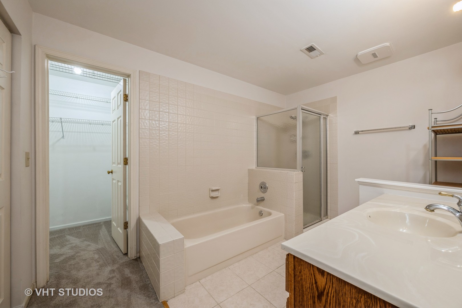 1949 N Charter Point Drive #0, Arlington Heights, IL 60004
