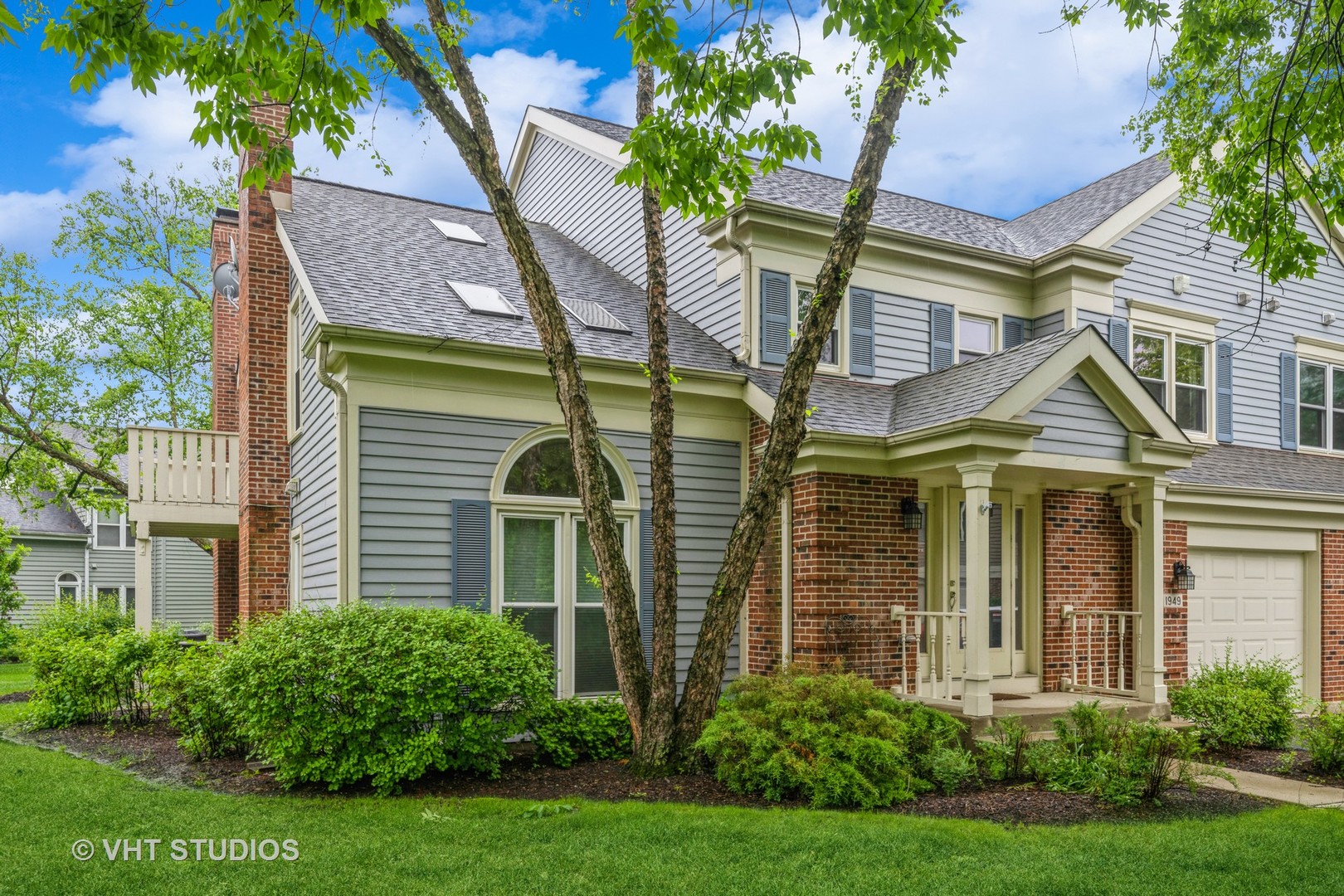 1949 N Charter Point Drive #0, Arlington Heights, IL 60004