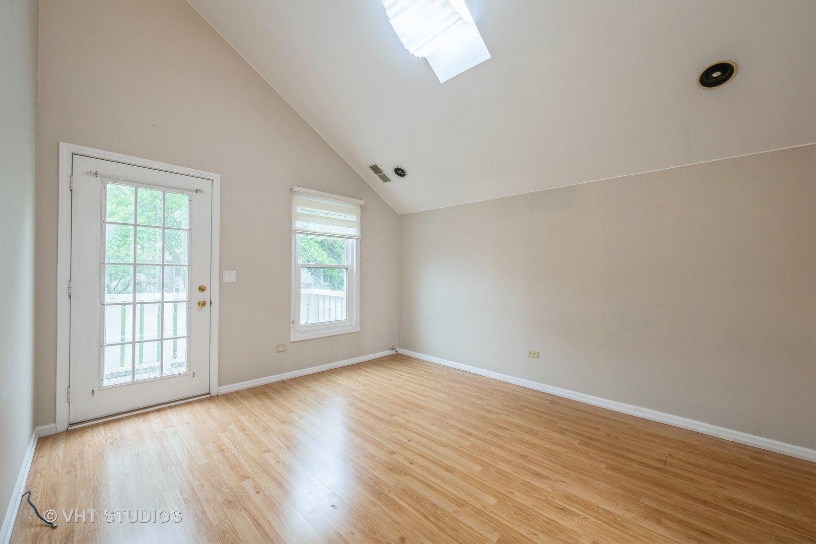 1949 N Charter Point Drive #0, Arlington Heights, IL 60004